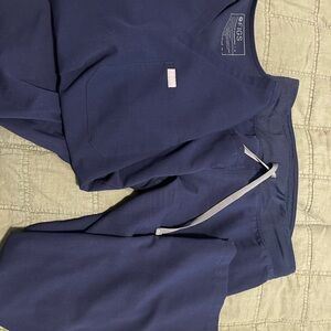 Figs navy scrub set, Catarina top and Livingston pants-both size small